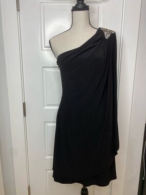 One-Shoulder Black Cocktail Dress with Beaded Appliqué